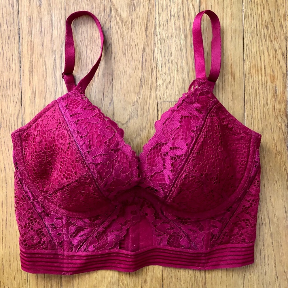 Victoria’s Secret plunge lace bra